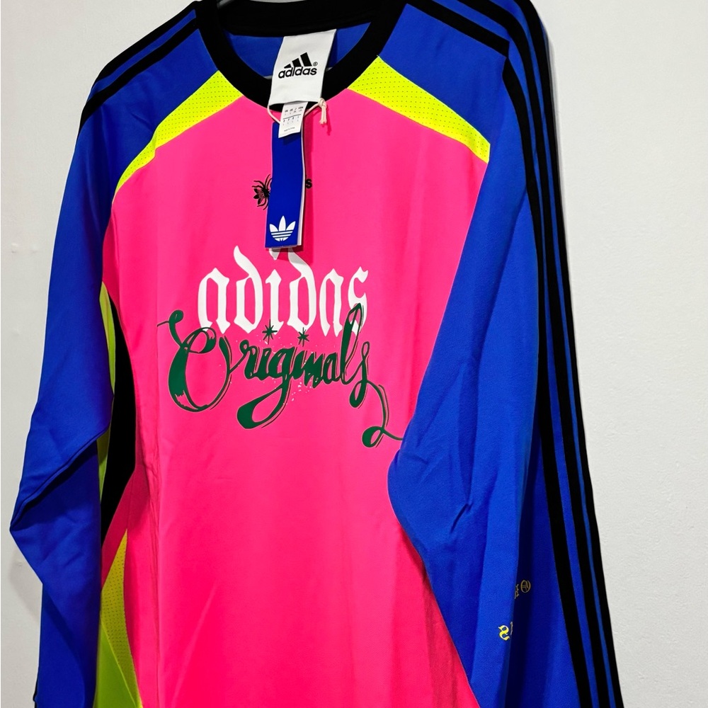 🆕 Adidas Originals Neon Pink and Blue Long Sleeve - Picture 5 of 7